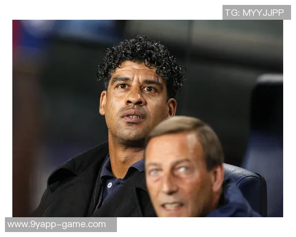 小罗怀旧晒巴萨时期与梅西里杰卡尔德打网球的珍贵瞬间 小罗怀旧晒巴萨时期与梅西里杰卡尔德打网球的珍贵瞬间