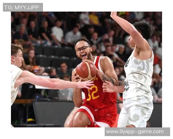 布克新赛季目标明确努力沟通助力每日进步稳步前行 布克新赛季目标明确努力沟通助力每日进步稳步前行