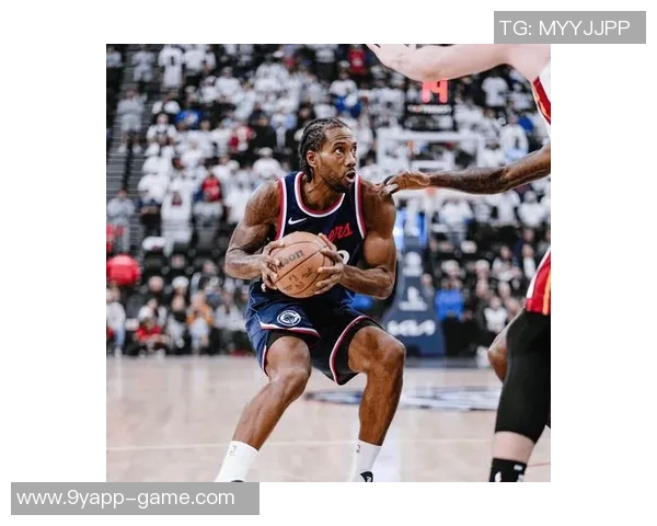 邓恩称赞狄龙疯狂表现激励全队感到庆幸能与他并肩作战 邓恩称赞狄龙疯狂表现激励全队感到庆幸能与他并肩作战