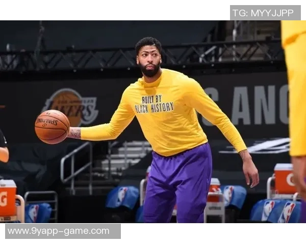 穆西亚拉首次恢复有球训练戴维斯即将回归合练状态